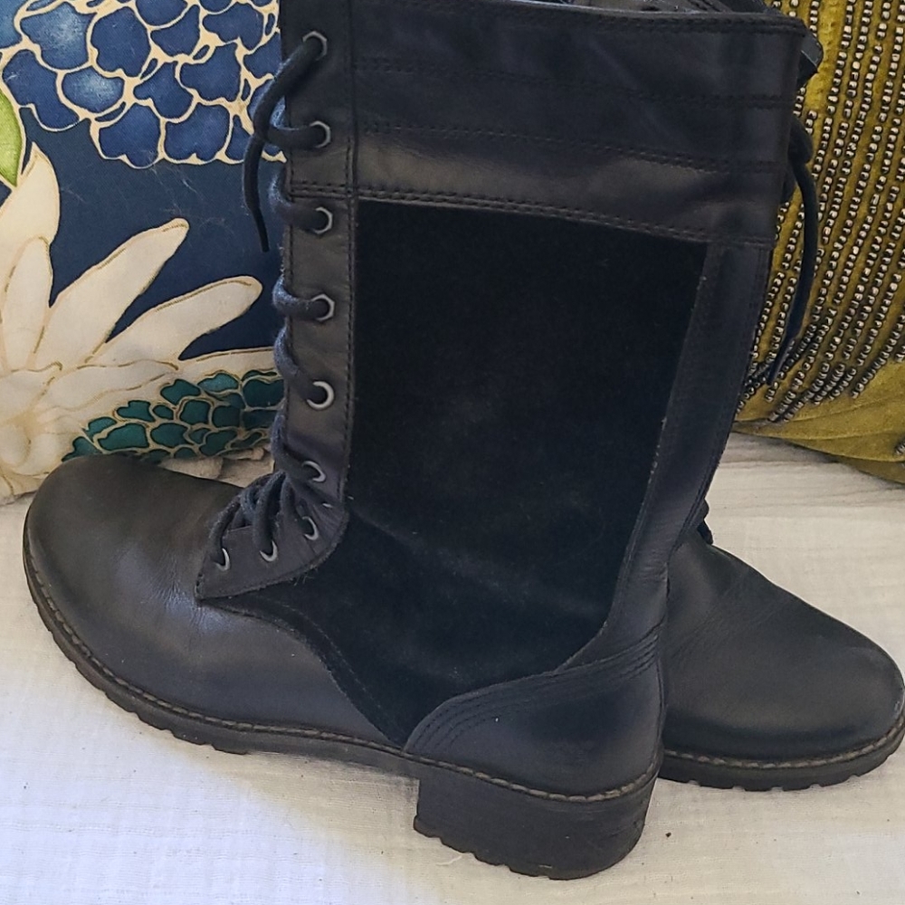 Timberland WOMEN'S black suede+leather boots